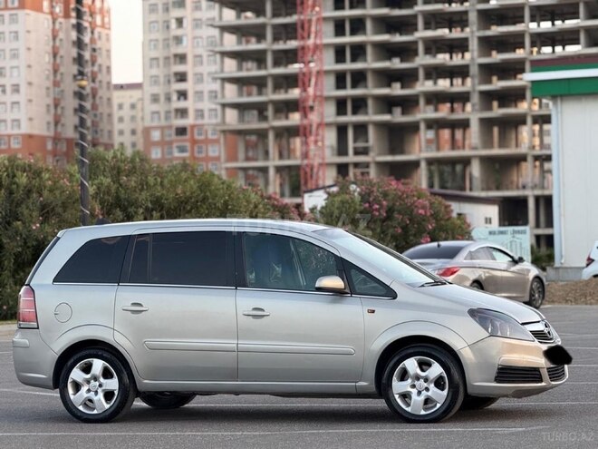 Opel Zafira 2005, 295,210 km - 2.2 l - Sumqayıt