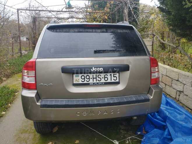 Jeep Compass 2009, 250,000 km - 2.4 l - Neftçala
