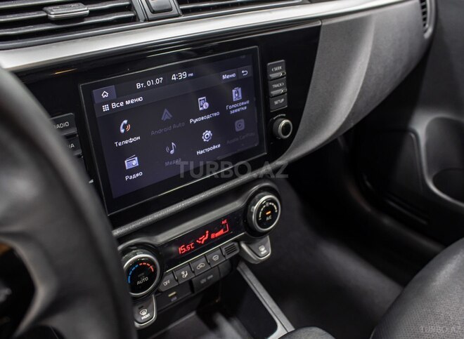 Kia Rio X-Line-13