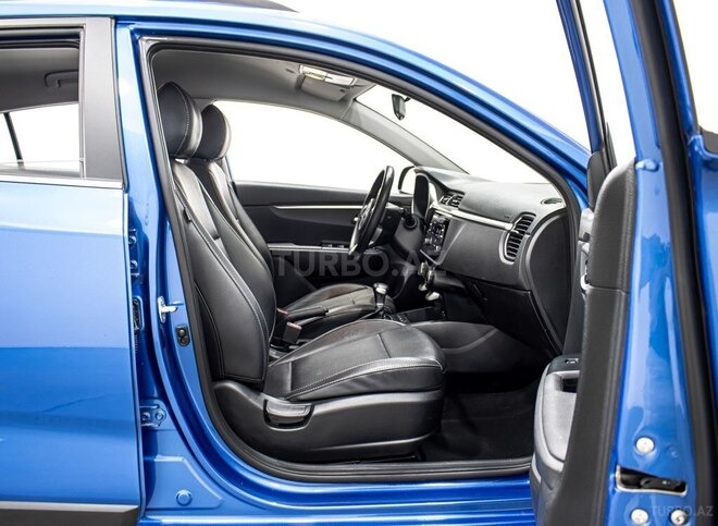 Kia Rio X-Line-21