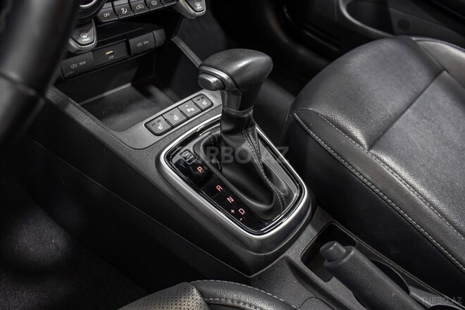 Kia Rio X-Line-12