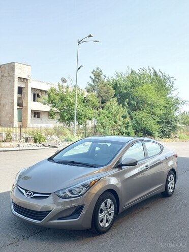 Hyundai Elantra 2015, 35,700 km - 1.8 l - Yevlax