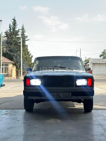 LADA (VAZ) 2107 2007, 95,000 km - 1.6 l - Salyan