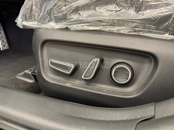 Toyota Camry-21