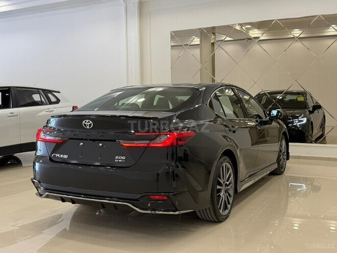 Toyota Camry-8