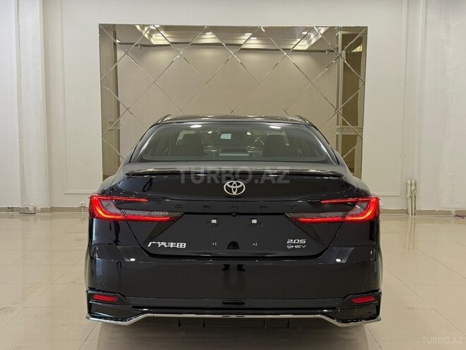 Toyota Camry-6