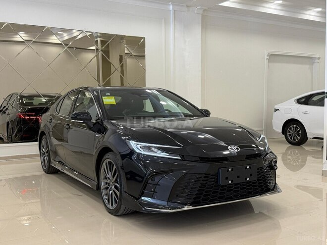 Toyota Camry-3