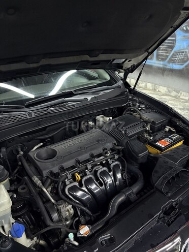 Hyundai Sonata-9