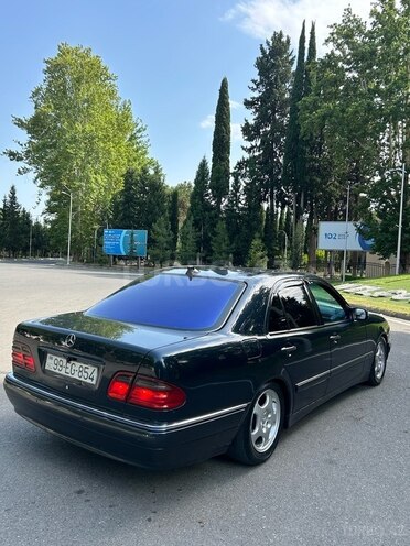 Mercedes E 240 1999, 530,000 km - 2.4 l - Mingəçevir