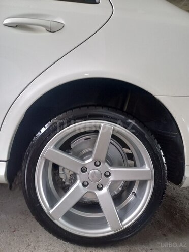Mercedes E 240 2005, 301,000 km - 2.6 l - Gəncə
