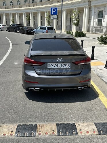 Hyundai Elantra 2018, 160,000 km - 2.0 l - Bakı