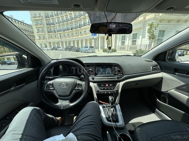 Hyundai Elantra 2018, 160,000 km - 2.0 l - Bakı