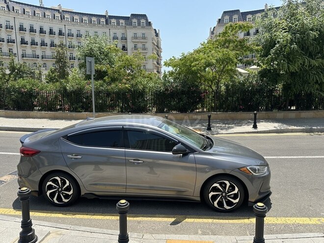 Hyundai Elantra 2018, 160,000 km - 2.0 l - Bakı