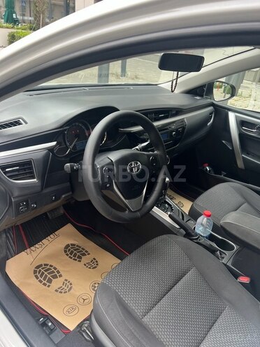Toyota Corolla 2013, 283,500 km - 1.6 l - Bakı