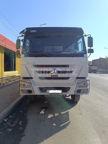 HOWO Sinotruk 2024, 29,000 km - 9.7 л - Gəncə
