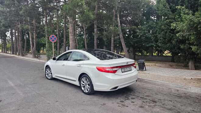 Hyundai Grandeur 2014, 140,000 km - 2.4 l - Naftalan