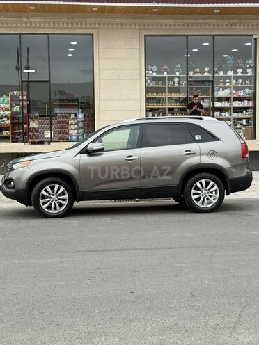 Kia Sorento 2011, 254,000 km - 2.0 l - Füzuli