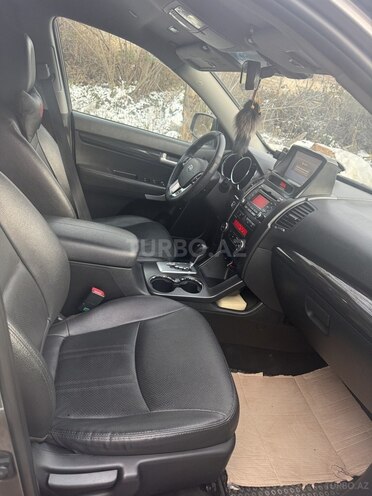Kia Sorento 2011, 254,000 km - 2.0 l - Füzuli