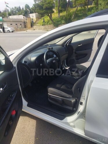 Hyundai i30 2009, 320,000 km - 1.6 l - Bakı