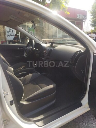 Hyundai i30 2009, 320,000 km - 1.6 l - Bakı