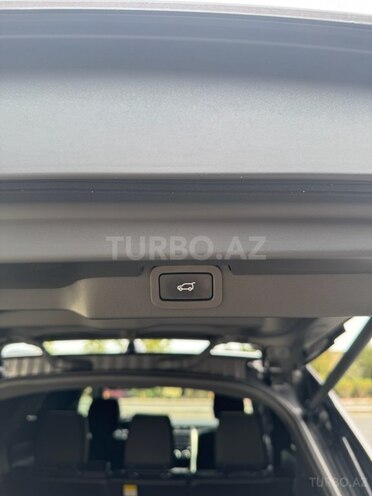 Land Rover Discovery 2018, 141,000 km - 3.0 l - Bakı