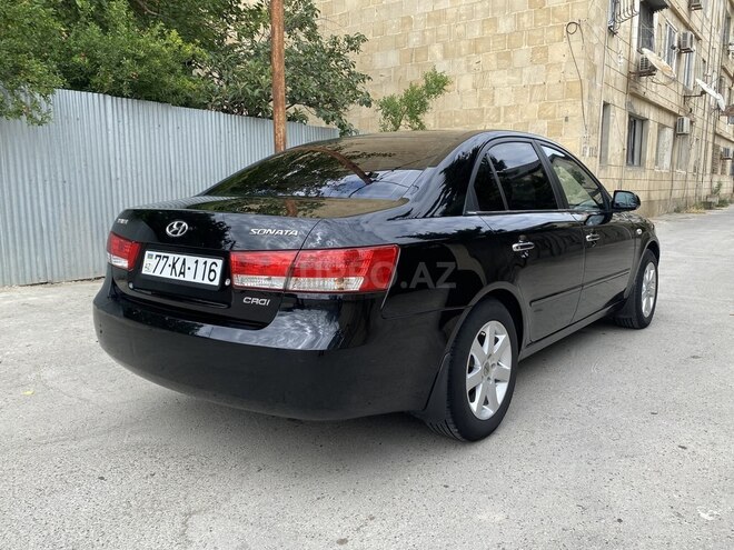 Hyundai Sonata-4