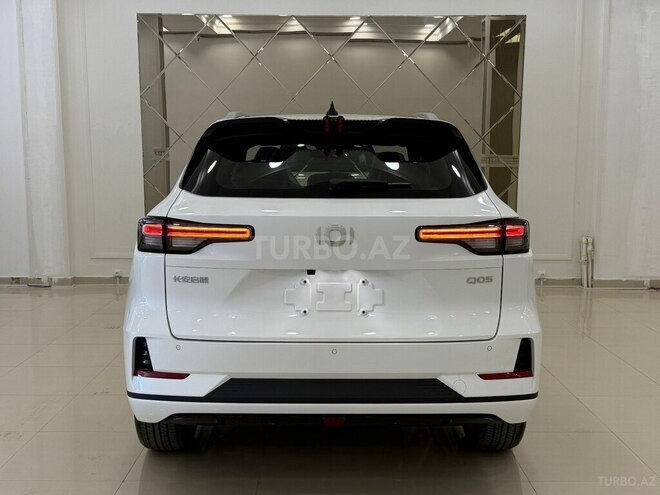 Changan Qiyuan Q05-6