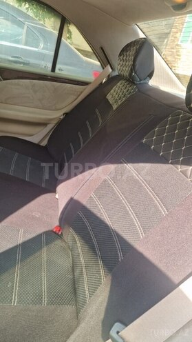 Mercedes E 240 1998, 270,000 km - 2.4 l - Sumqayıt