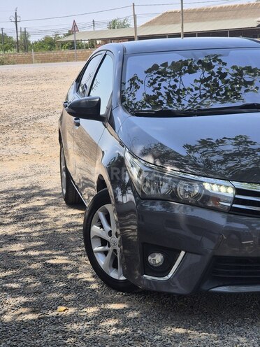 Toyota Corolla 2013, 177,000 km - 1.4 l - Salyan