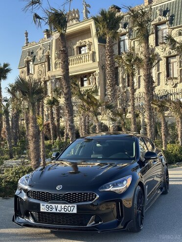 Kia Stinger-2