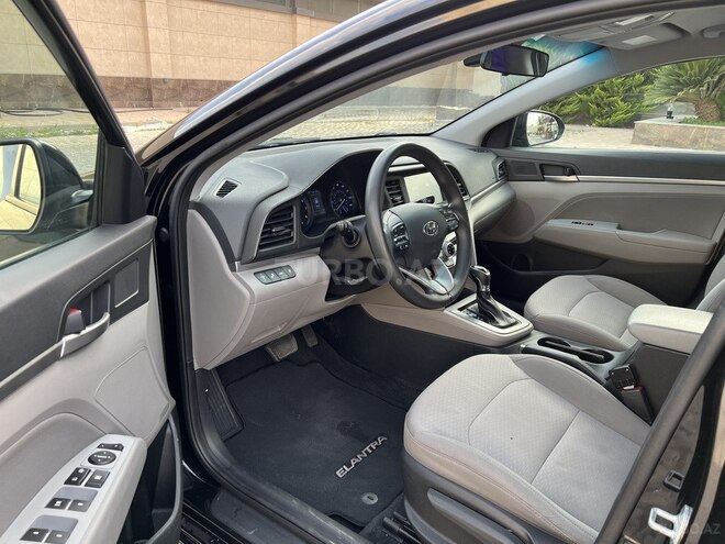 Hyundai Elantra 2018, 97,000 km - 2.0 l - Bakı
