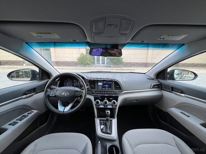 Hyundai Elantra 2018, 97,000 km - 2.0 l - Bakı