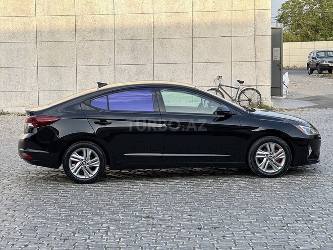 Hyundai Elantra 2018, 97,000 km - 2.0 l - Bakı