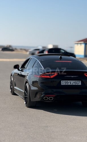 Kia Stinger-3