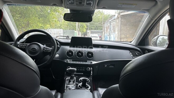 Kia Stinger-10