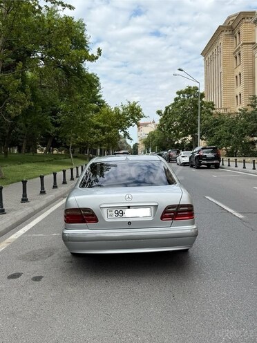 Mercedes E 220 d 2000, 312,000 km - 2.2 l - Bakı