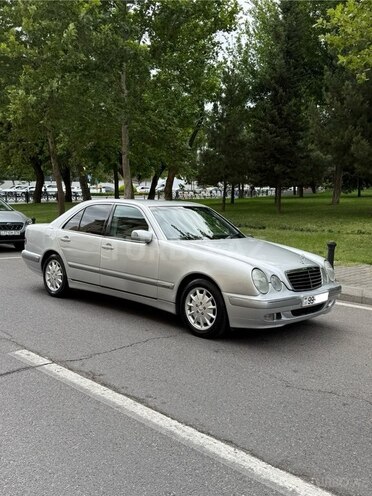 Mercedes E 220 d 2000, 312,000 km - 2.2 l - Bakı