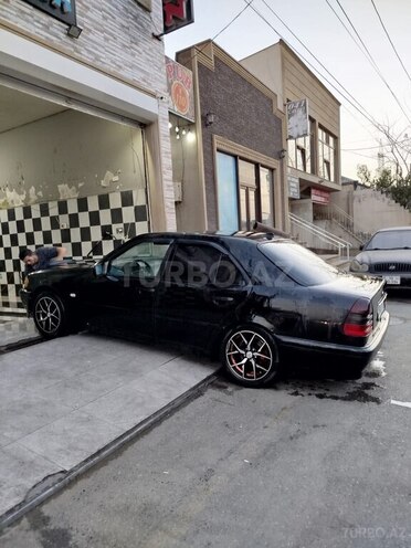 Mercedes C 200 1998, 300,000 km - 2.0 l - Bakı
