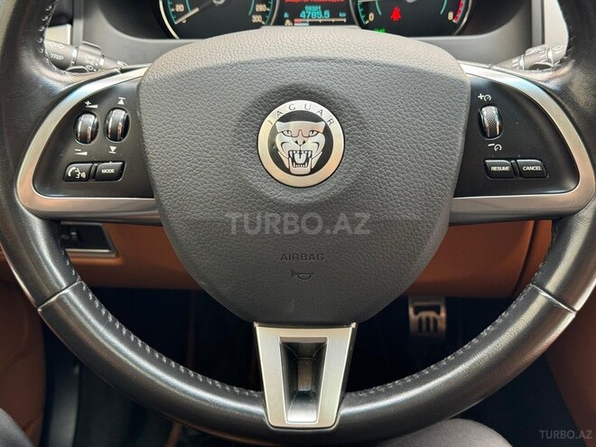 Jaguar XF 2015, 59,000 km - 2.0 l - Bakı