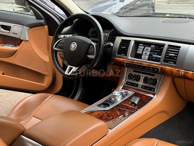 Jaguar XF 2015, 59,000 km - 2.0 l - Bakı