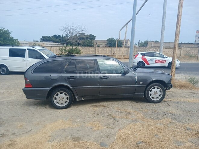 Mercedes C 220 d 1999, 56,000 km - 2.2 l - Bakı