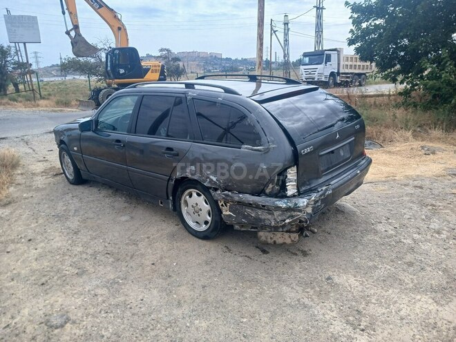 Mercedes C 220 d 1999, 56,000 km - 2.2 l - Bakı