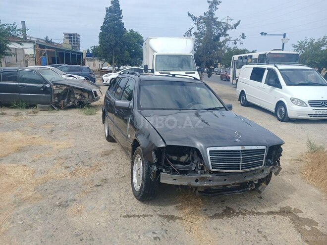 Mercedes C 220 d 1999, 56,000 km - 2.2 l - Bakı