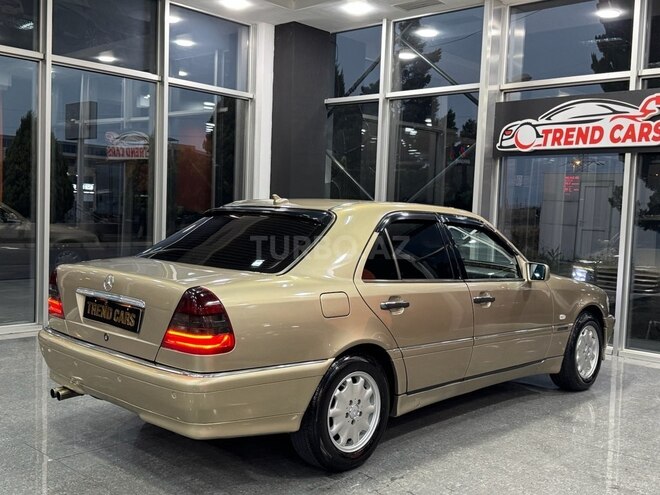 Mercedes C 240-8