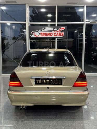 Mercedes C 240-9