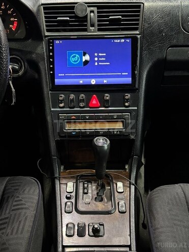 Mercedes C 240-11