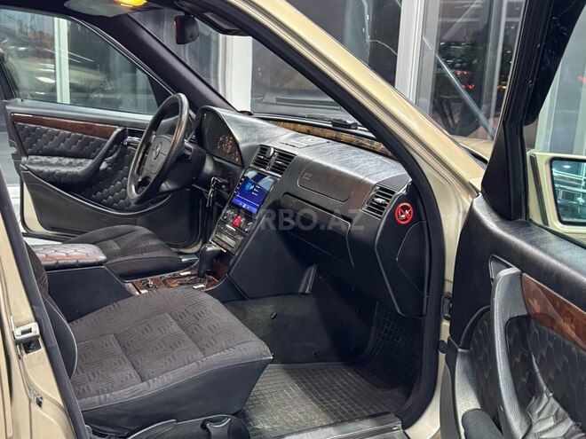 Mercedes C 240-14