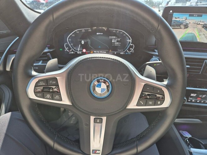 BMW 530e 2023, 27,000 km - 2.0 l - Bakı