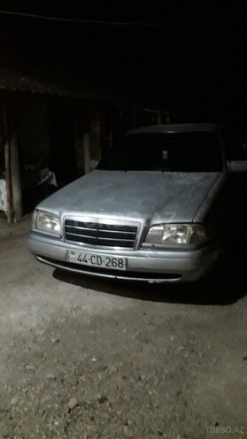Mercedes E 250 1994, 160,000 km - 2.5 l - Masallı