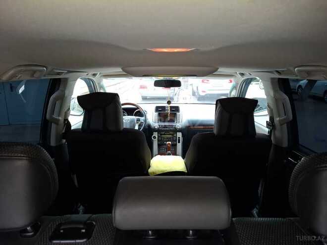 Toyota Land Cruiser Prado-5